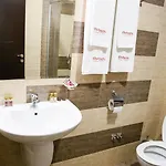 Einstein House & Guest house Marchevo