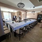 Einstein House & Guest house
