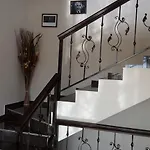 Einstein House & Guest house