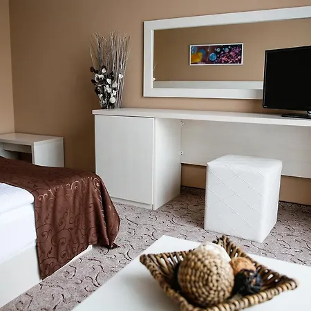 Guest house Einstein House &