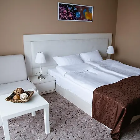 Einstein House & Guest house