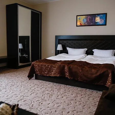 Гостевой дом Einstein House & 3*