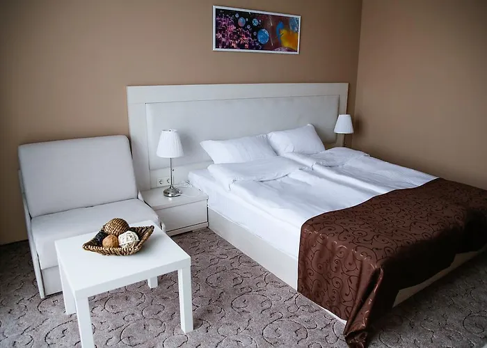 Einstein House & Guest house