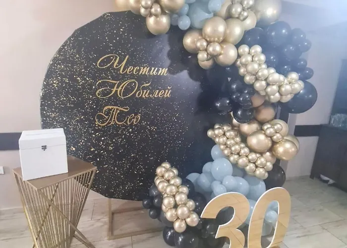 Einstein House & Guest house Marchevo