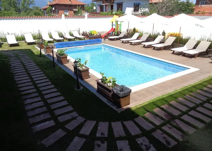 Guest house Einstein House & Marchevo